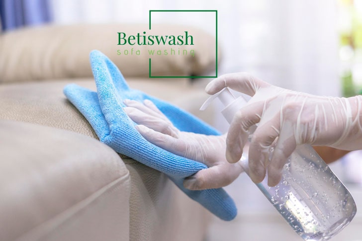 شستشوی مبل پارچه ای!چگونه مبل پارچه ای را سریع تمیز کنیم؟ 1 شستشوی مبل پارچه ای